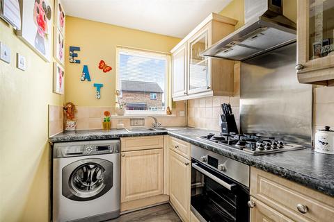 2 bedroom terraced house for sale, Springfield Road, Luton