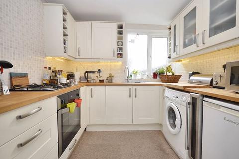 2 bedroom apartment for sale, Mount Pleasant Road, Brixham