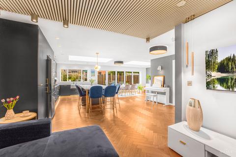 9 The Range, Sutton Coldfield, B74 2BE