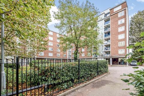 2 bedroom flat to rent, Ashburnham Court, Ashburnham Road, MK40 1DY