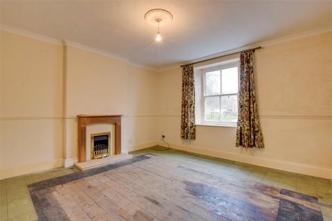 3 bedroom end of terrace house for sale, South Green, Staindrop, Darlington, County Durham, DL2