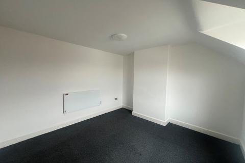 2 bedroom flat to rent, Drummond Road, Skegness