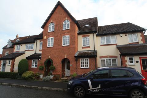 3 bedroom townhouse to rent, Pennymoor Drive, Middlewich, CW10