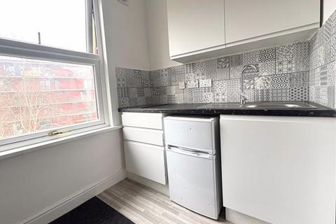 1 bedroom apartment to rent, Bodney Road, London E8