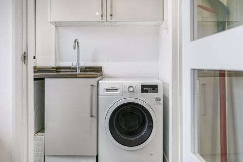 2 Browning Crescent, Bletchley, Milton Keynes, MK3 5AU