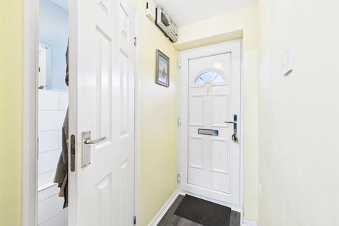 3 bedroom terraced house for sale, Warblington Close, Tadley, Hampshire, RG26