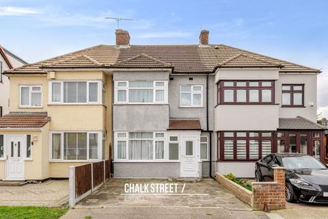 3 bedroom terraced house for sale, Glebe Road, Rainham, RM13