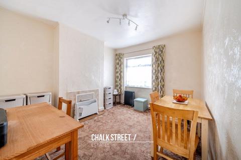 3 bedroom terraced house for sale, Glebe Road, Rainham, RM13