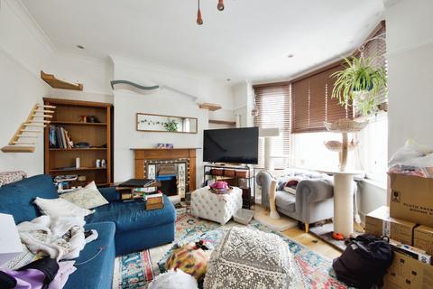 1 bedroom flat to rent, Leigh Road, Leyton