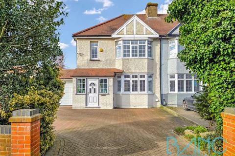 4 bedroom semi-detached house for sale, Cuffley Hill, Goffs Oak EN7