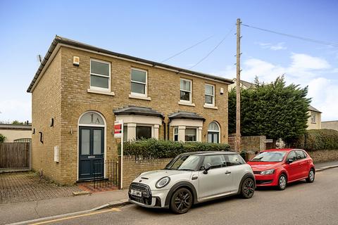 2 bedroom semi-detached house to rent, Maynard Road, Walthamstow Village, London, E17