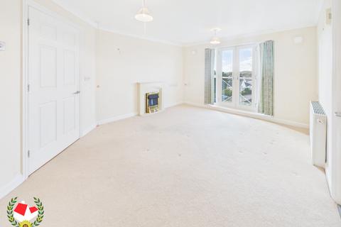 2 bedroom flat for sale, Queen Anne Court, Quedgeley, Gloucester, GL2