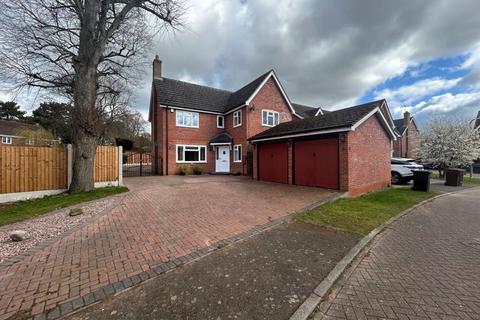 4 bedroom detached house to rent, Green Bower Drive, Bromsgrove