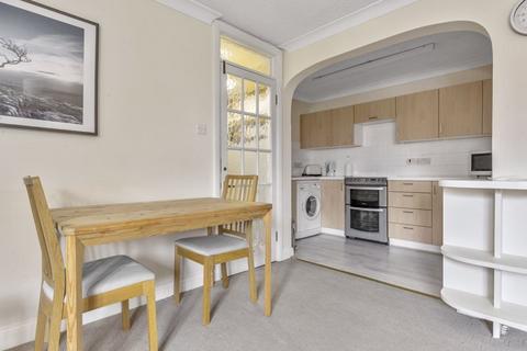 3 Bourne View Close, Emsworth, PO10 8NS
