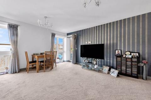 2 bedroom apartment for sale, Albemarle Road, Beckenham