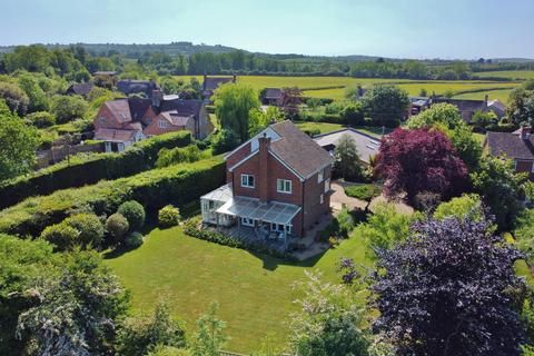 4 bedroom detached house for sale, Three Gables, High Street, Ludgershall