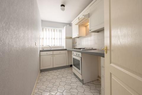 1 bedroom flat for sale, Dubarry Avenue, Kingswinford