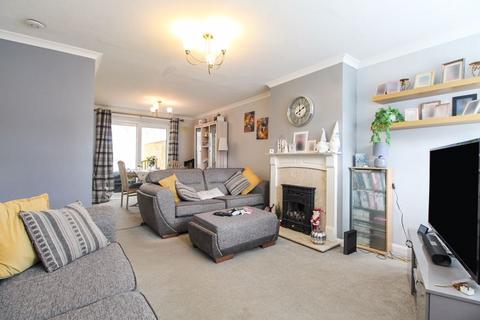 3 bedroom semi-detached house for sale, Goodrich Avenue, Bedford MK41