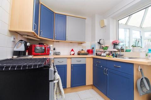 3 bedroom semi-detached house for sale, Goodrich Avenue, Bedford MK41