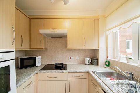 1 bedroom retirement property for sale, Church Road, Benfleet SS7