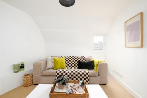 1 bedroom flat for sale, Berkeley Crescent, Clifton