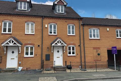 3 bedroom terraced house to rent, Chestnut Drive, Stourbridge DY9