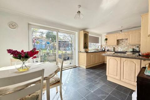 3 bedroom semi-detached house for sale, Mendip Way, Sundon Park, Luton, Bedfordshire, LU3 3JJ