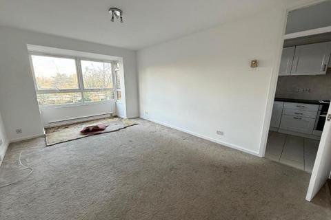 2 bedroom apartment to rent, Hendon NW4