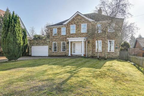 5 bedroom detached house for sale, Oakley Road, Warlingham, CR6 9BF