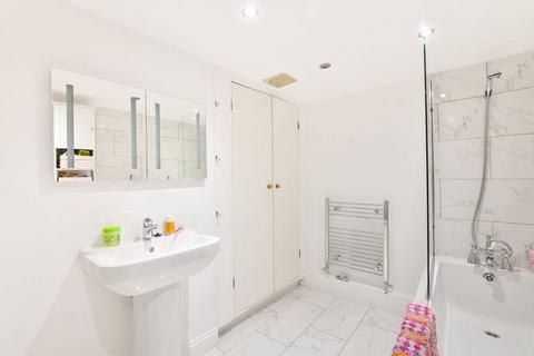 15 Uxbridge Street, London, W8 7TQ