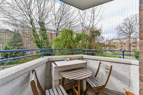 35 Canonbury Crescent, London, N1 2FD