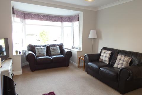 4 bedroom semi-detached house for sale, Winding Way, Leeds LS17