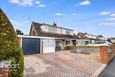 3 bedroom bungalow for sale, Orchard Drive, Dunsville, Doncaster