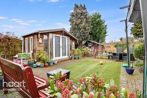 3 bedroom bungalow for sale, Orchard Drive, Dunsville, Doncaster