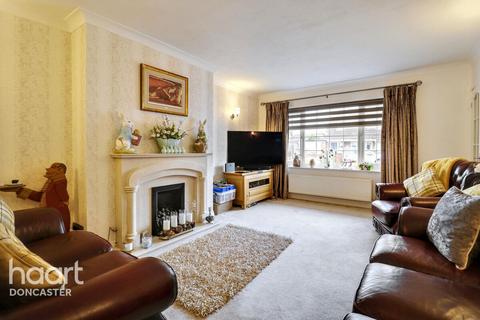 3 Orchard Drive, Dunsville, Doncaster, DN7 4DG