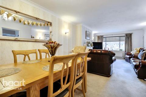 3 Orchard Drive, Dunsville, Doncaster, DN7 4DG