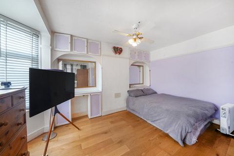 4 bedroom terraced house for sale, Glebe Avenue, Mitcham, CR4