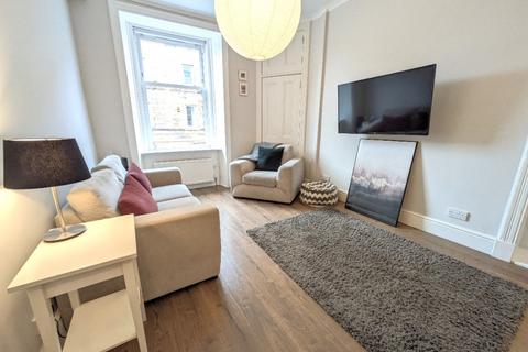 1 bedroom flat to rent, Restalrig Road South, Restalrig, Edinburgh, EH7