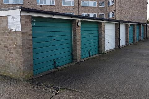 Garage to rent, Clare Road, Staines-upon-Thames TW19