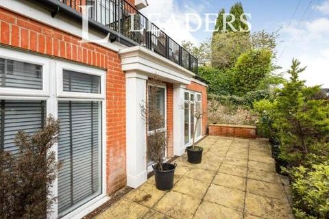 2 bedroom apartment for sale, London Road, Sevenoaks, Kent