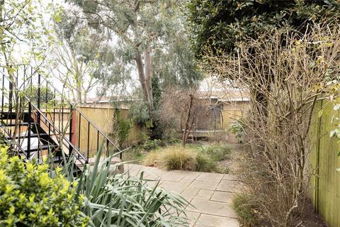 6b Brookfield Road, London, E9 5AH