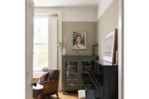 6b Brookfield Road, London, E9 5AH