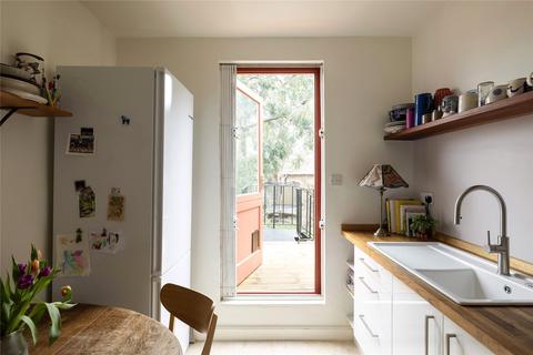 6b Brookfield Road, London, E9 5AH