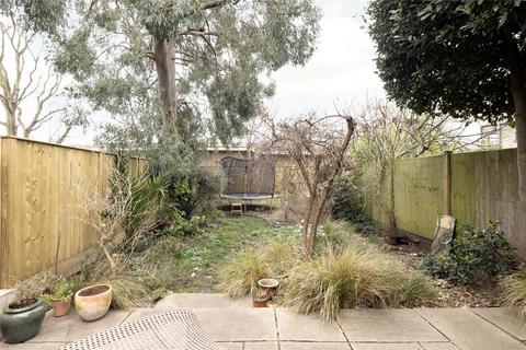 6b Brookfield Road, London, E9 5AH