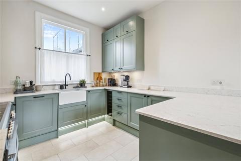 3 bedroom maisonette for sale, Nansen Road, SW11