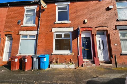 2 bedroom semi-detached house to rent, Hertford Road, Manchester