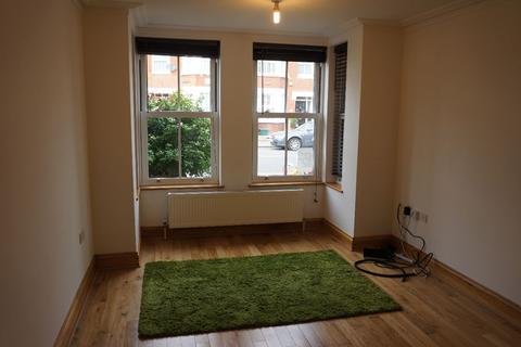 2 bedroom flat to rent, Kings Road, Kingston upon Thames