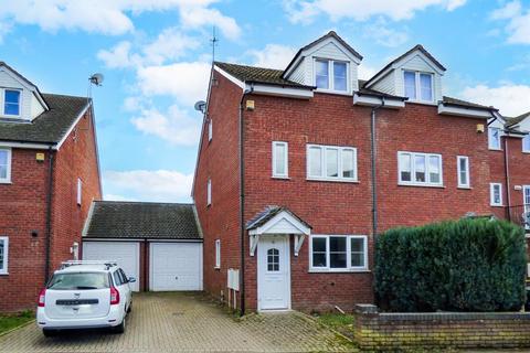 4 bedroom semi-detached house for sale, Court Road, Malvern, WR14 3ED