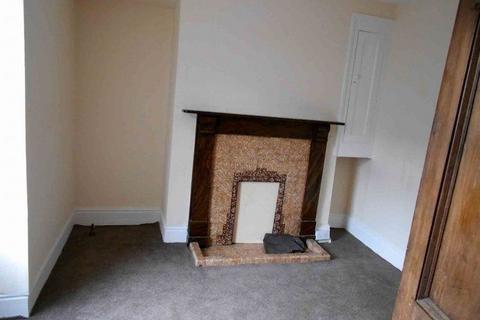 2 bedroom terraced house to rent, Water Street, Penygroes, Caernarfon