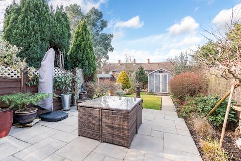 138 Central Road, Morden, SM4 5RL